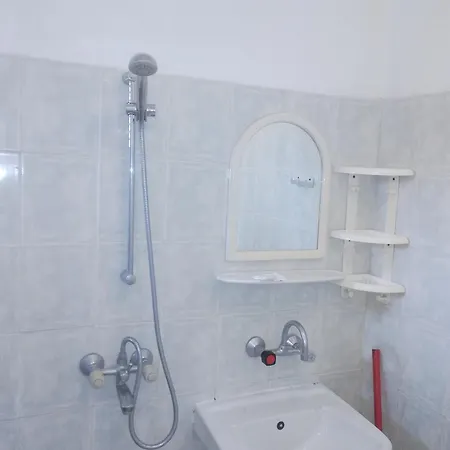 Gasthof къща здравец - с осигурено паркомясто 3*